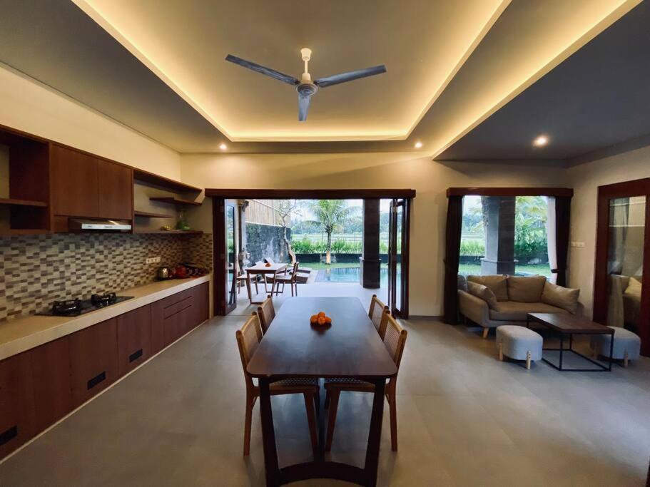 Villa Dewa Dewi 2 อูบุด ภายนอก รูปภาพ
