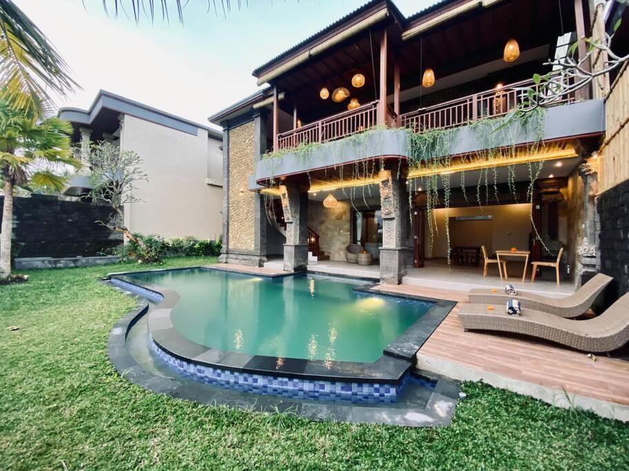 Villa Dewa Dewi 2 อูบุด ภายนอก รูปภาพ