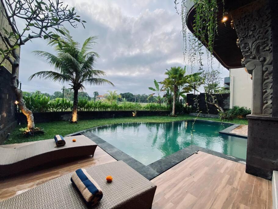 Villa Dewa Dewi 2 อูบุด ภายนอก รูปภาพ